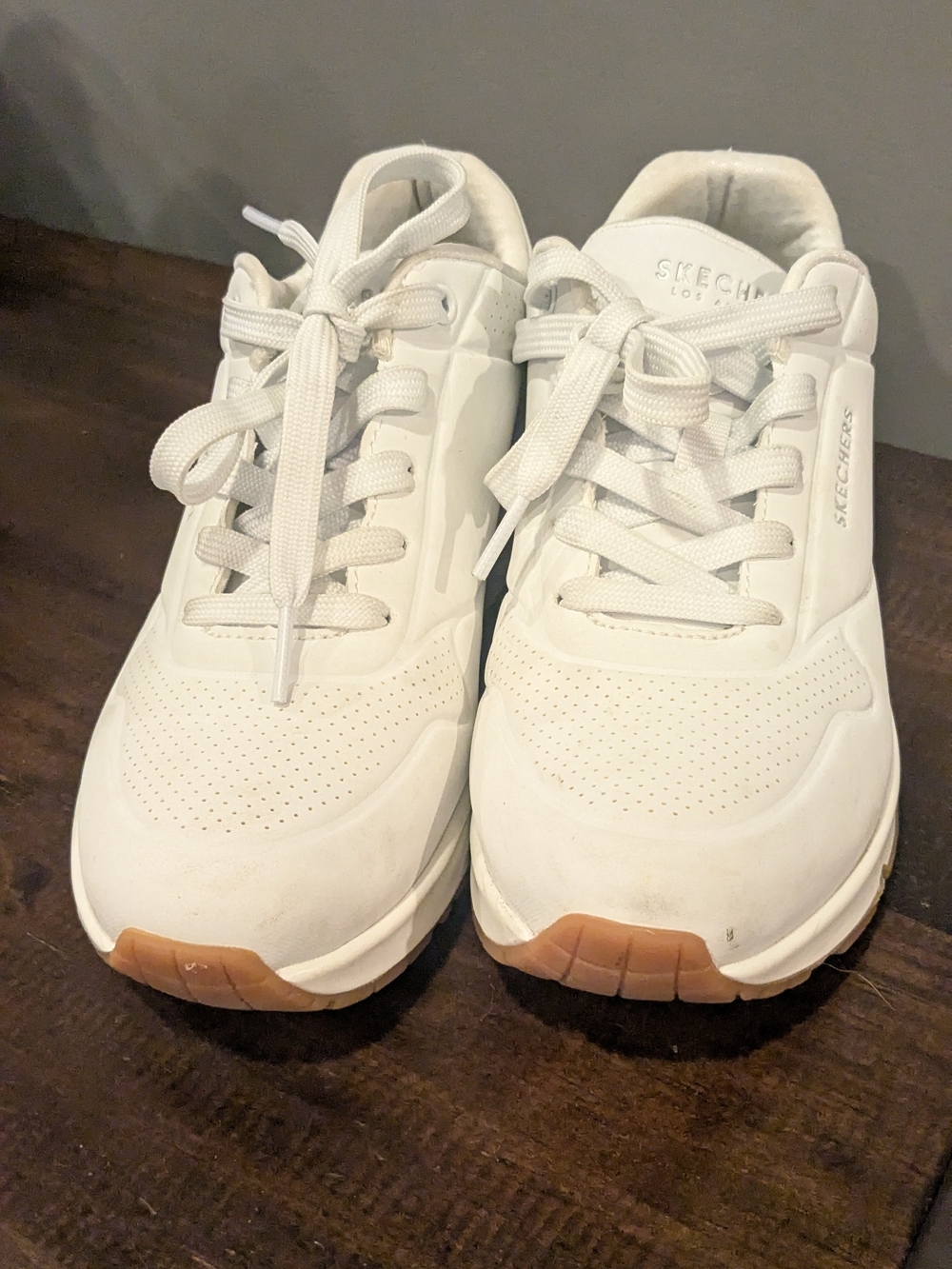 Skechers Women's White Casual Leather Sneakers